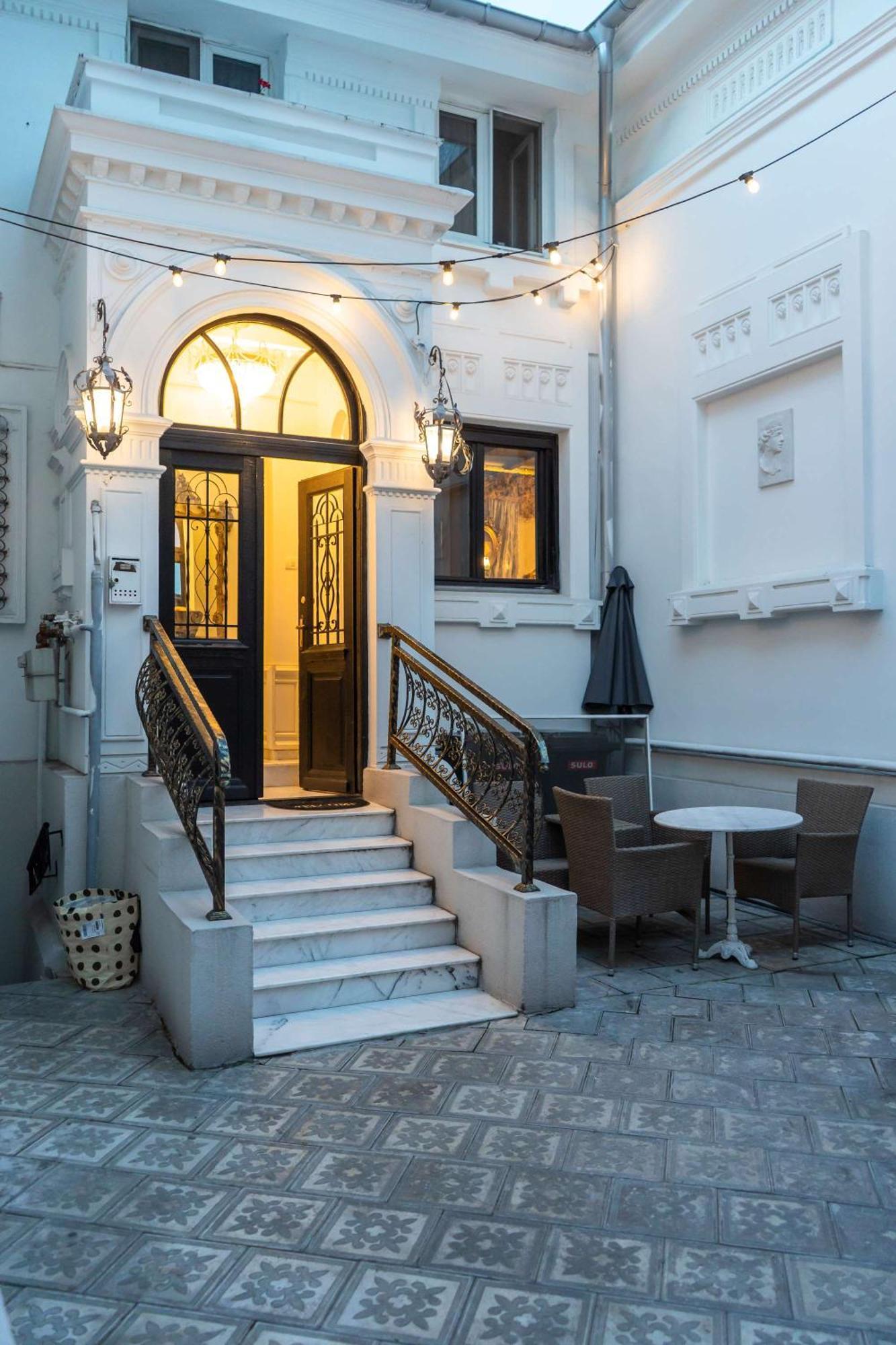 Conacul Coroanei Luxury Boutique Hotel Bukarest Exterior foto