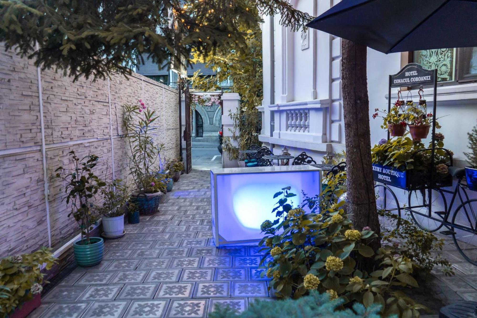 Conacul Coroanei Luxury Boutique Hotel Bukarest Exterior foto